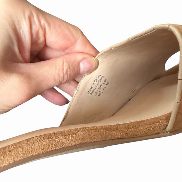 Aldo US 10 Sandals Open Toe Slip On Chunky Low Block Heel Nude Leather - Picture 9 of 10